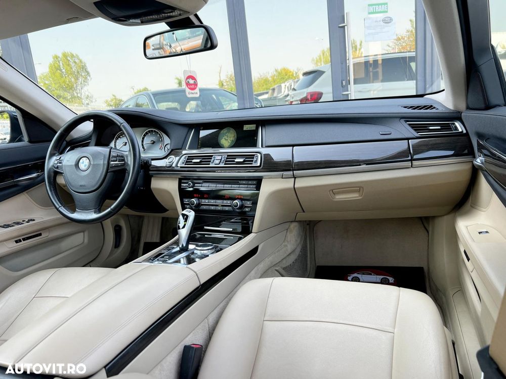 BMW Seria 7 740Li - 6