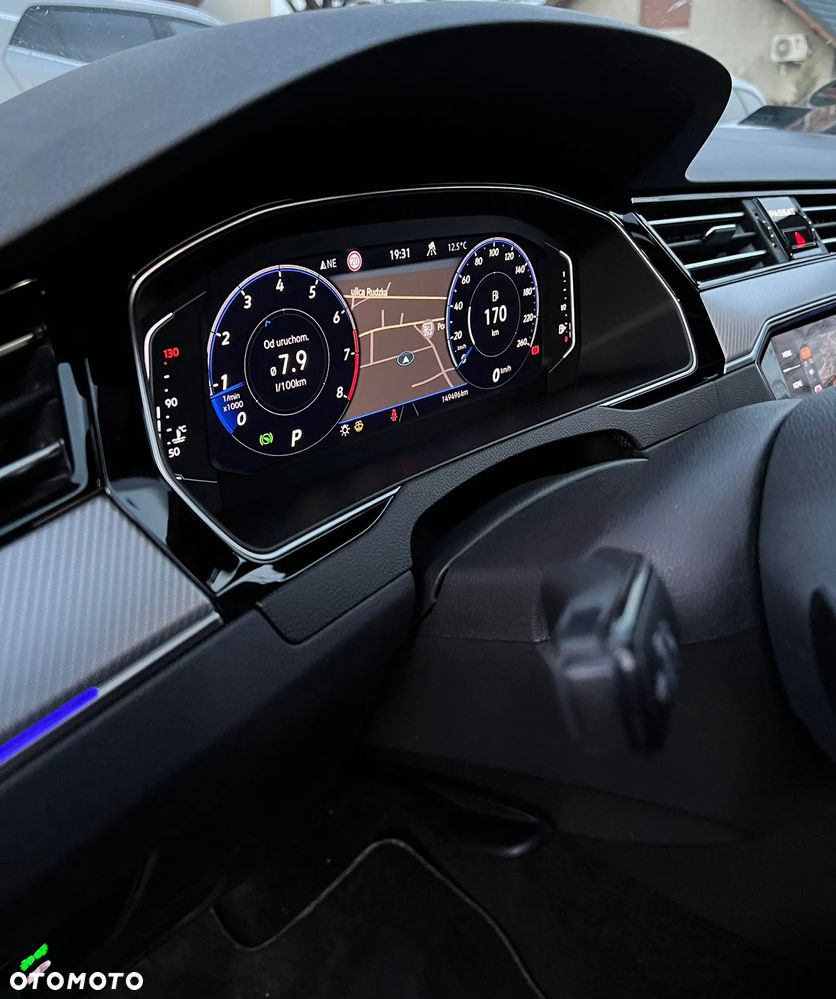 Volkswagen Passat 2.0 TSI Elegance DSG - 12