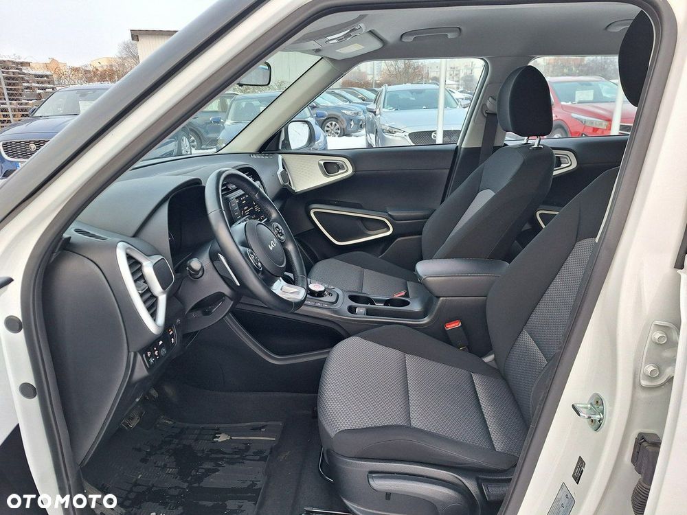 Kia Soul 64kWh M - 22