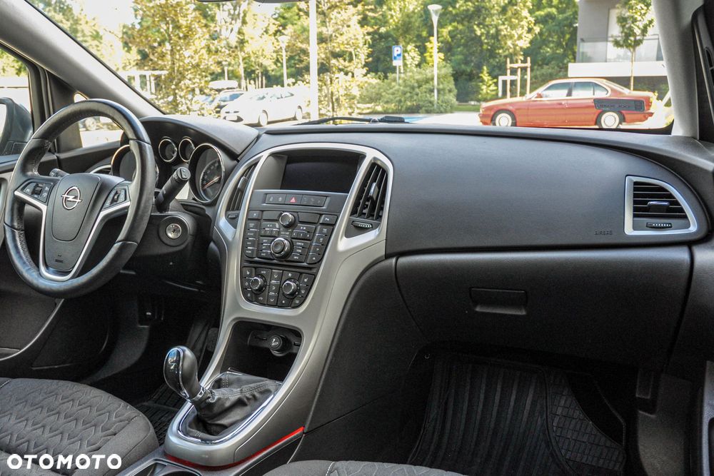 Opel Astra - 10