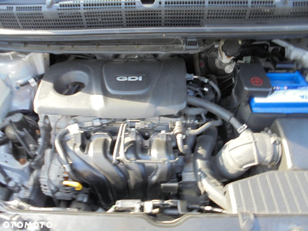 Kia Carens 1.6 GDI Edition 7 - 26