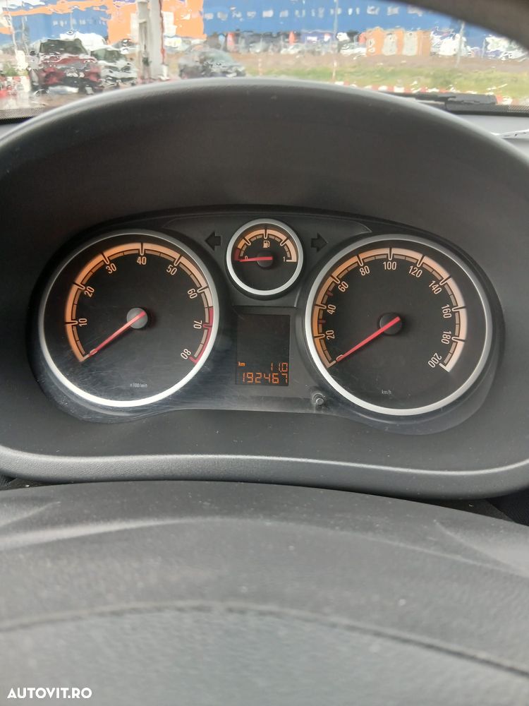 Opel Corsa 1.2 Essentia - 3