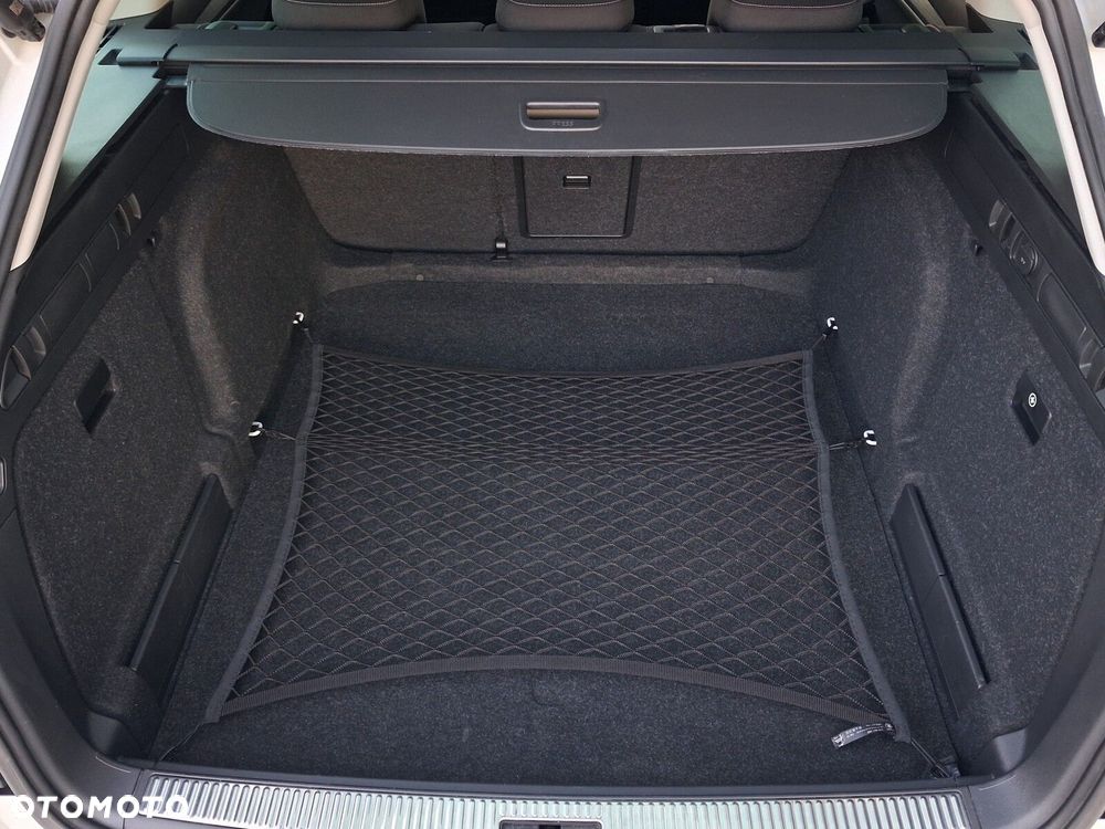 Skoda Superb 2.0 TDI SCR Ambition DSG - 31