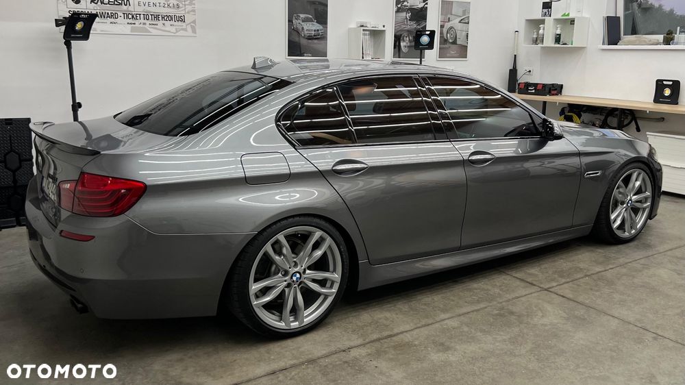 BMW Seria 5 535i Sport-Aut - 16