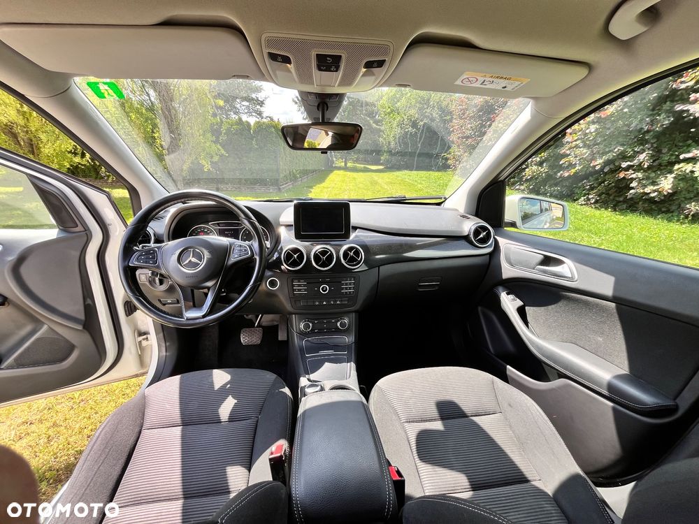 Mercedes-Benz Klasa B 180 7G-DCT - 8