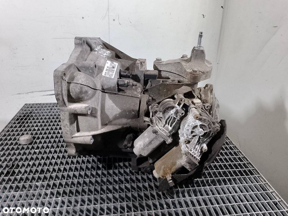 SKRZYNIA BIEGÓW PÓŁAUTOMAT MAZDA 2 ( 03-07 ) 2N1R7002AB 1.3 16V - 7