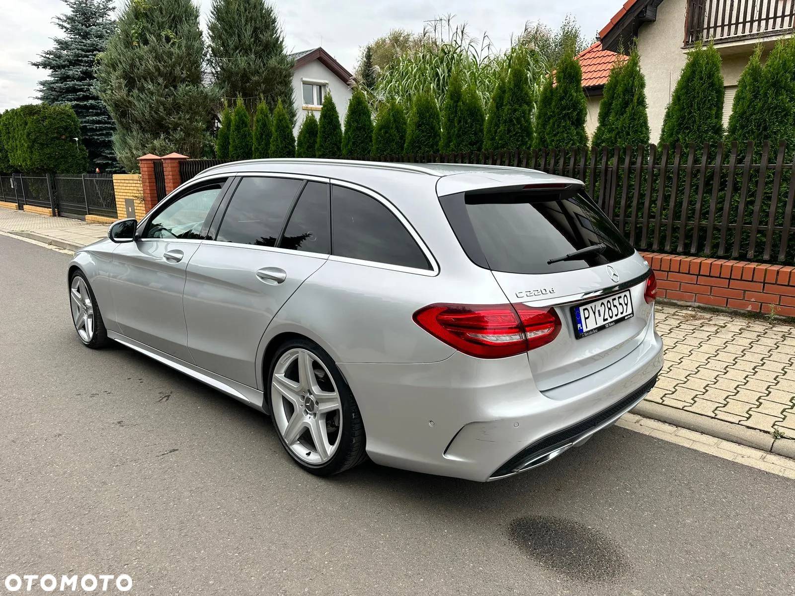 Mercedes-Benz Klasa C 220 d 4Matic T 9G-TRONIC AMG Line - 17