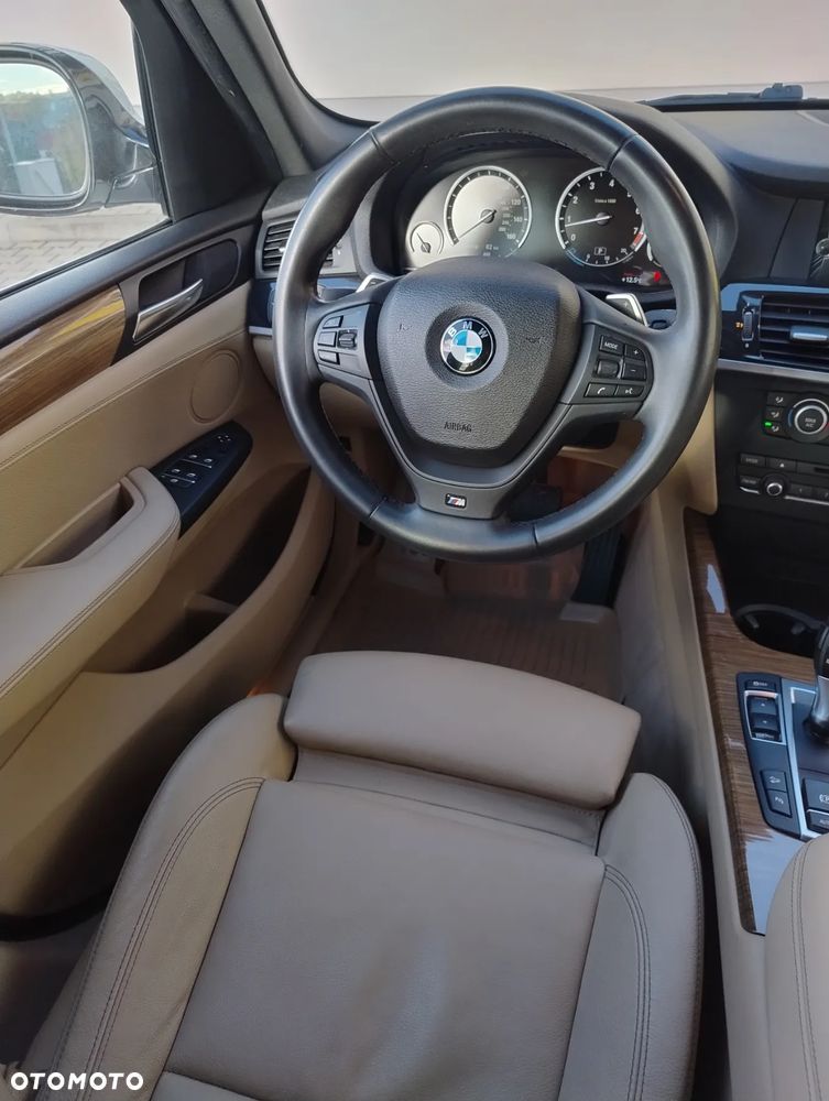 BMW X3 xDrive28i - 17