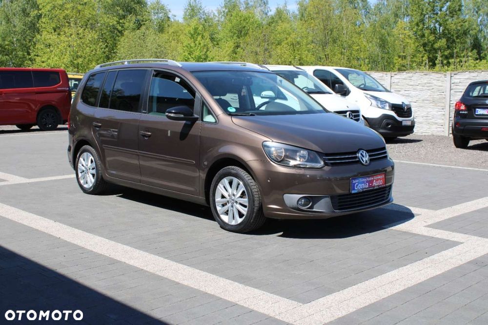 Volkswagen Touran - 11