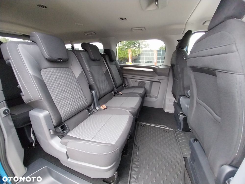 Volkswagen Caravelle Life silnik: 2,0 l TDI 150 KM / skrzynia biegów: 8-biegowa automatyczna rozstaw osi: 3500 mm - 7