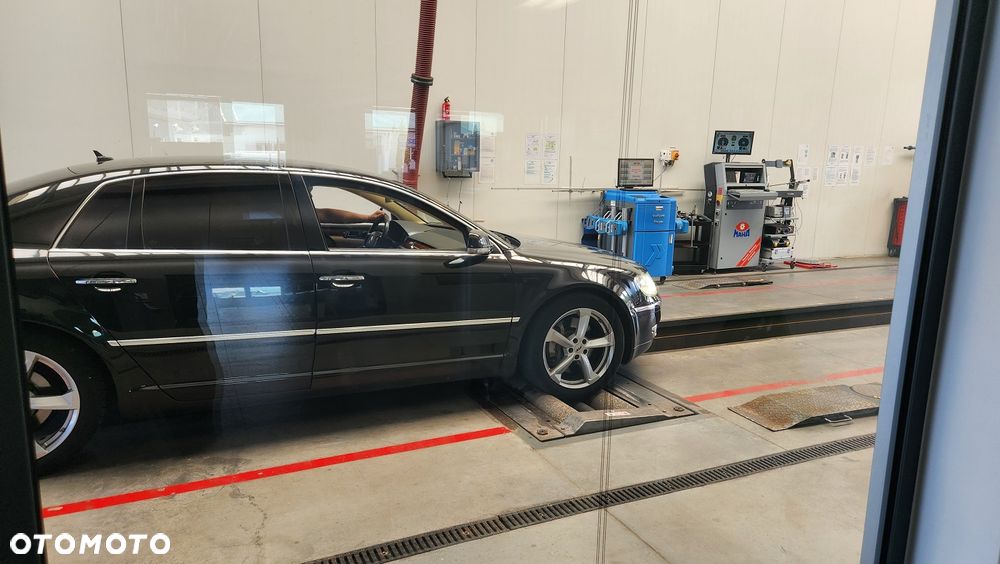 Volkswagen Phaeton - 11