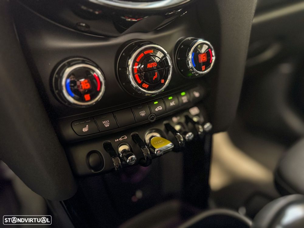 MINI 3 Portas Cooper SE - 38