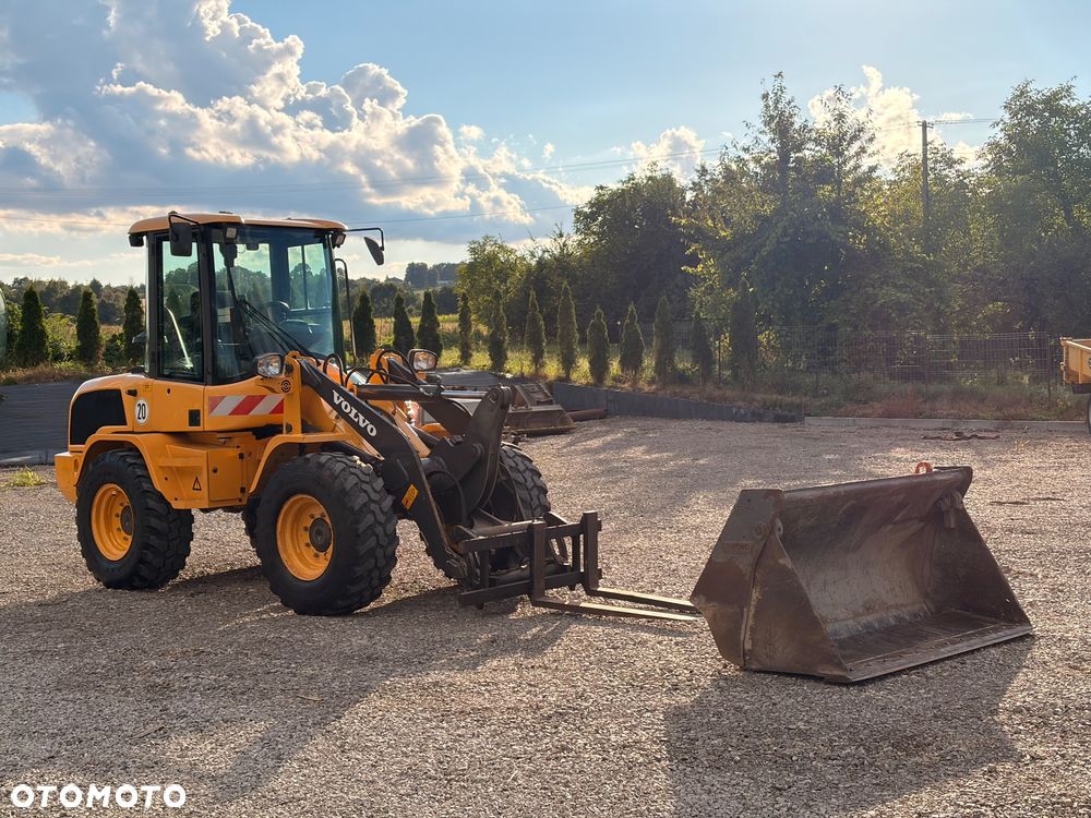 Volvo L30G - 9