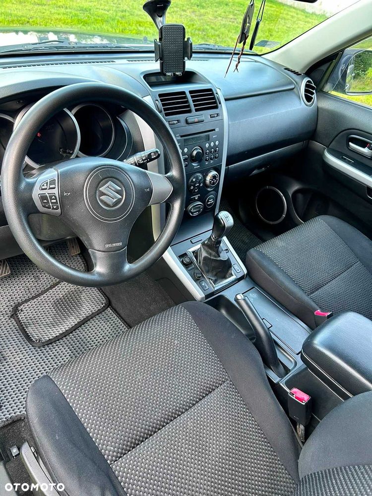 Suzuki Vitara - 3