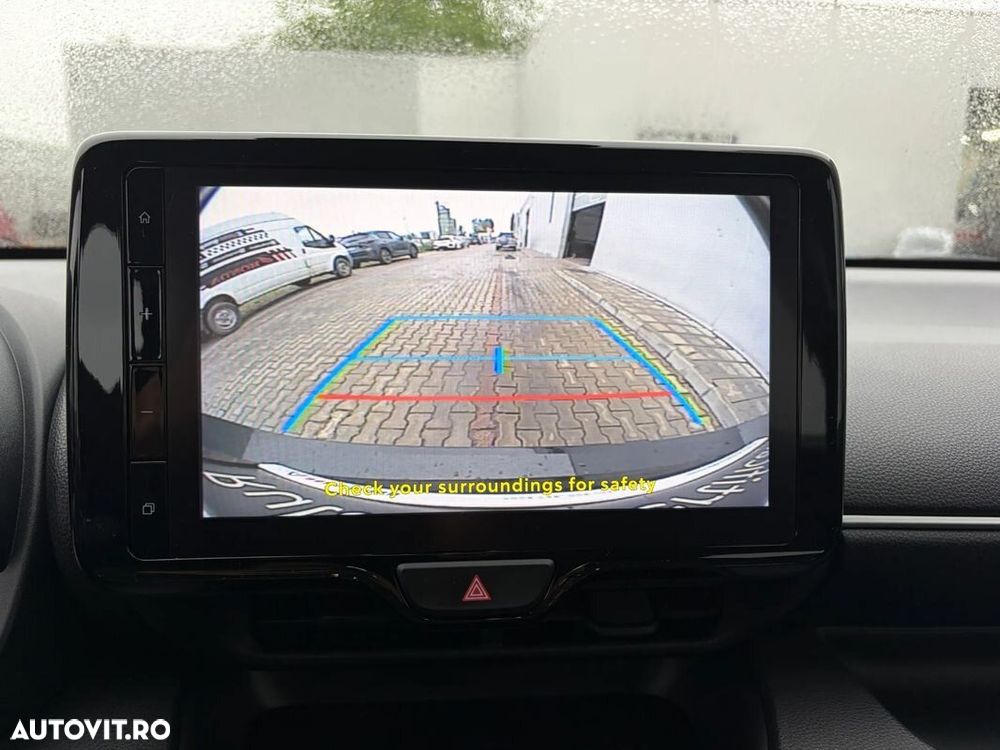 Toyota Yaris 1.5 VVT-i HSD Active - 23