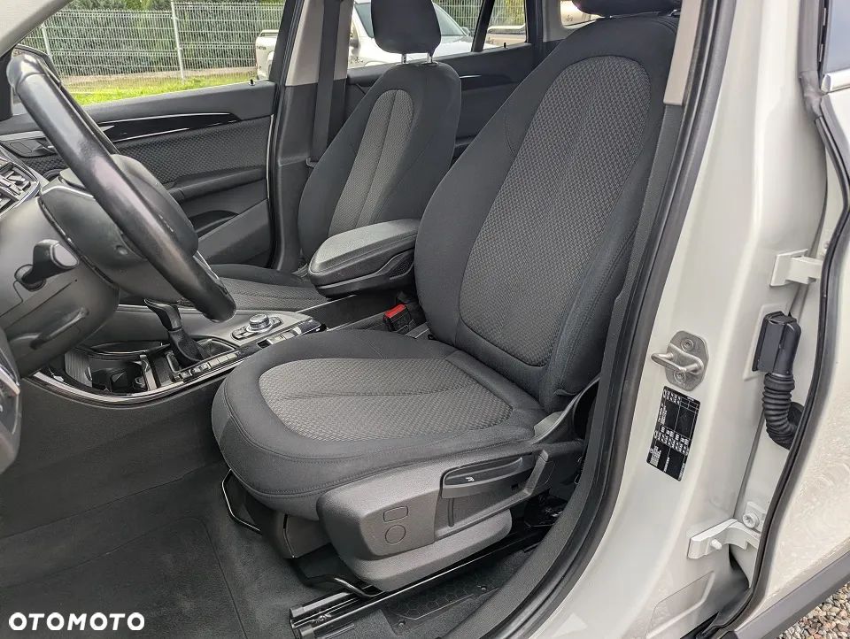 BMW X1 sDrive18d - 24