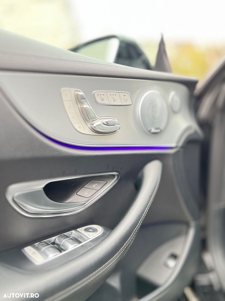 Mercedes-Benz E 300 Coupe 9G-TRONIC AMG Line - 4