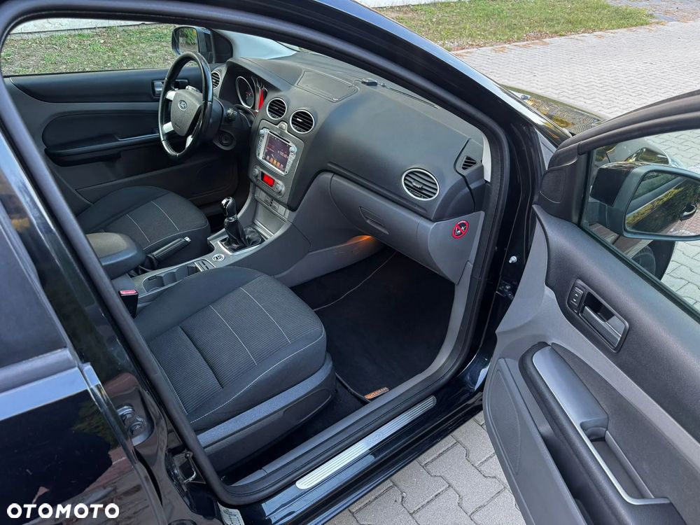 Ford Focus 1.8 FF Ghia - 5