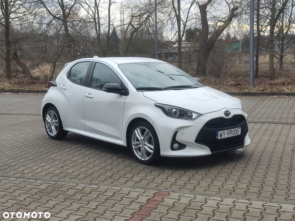 Mazda 2 Hybrid - 9