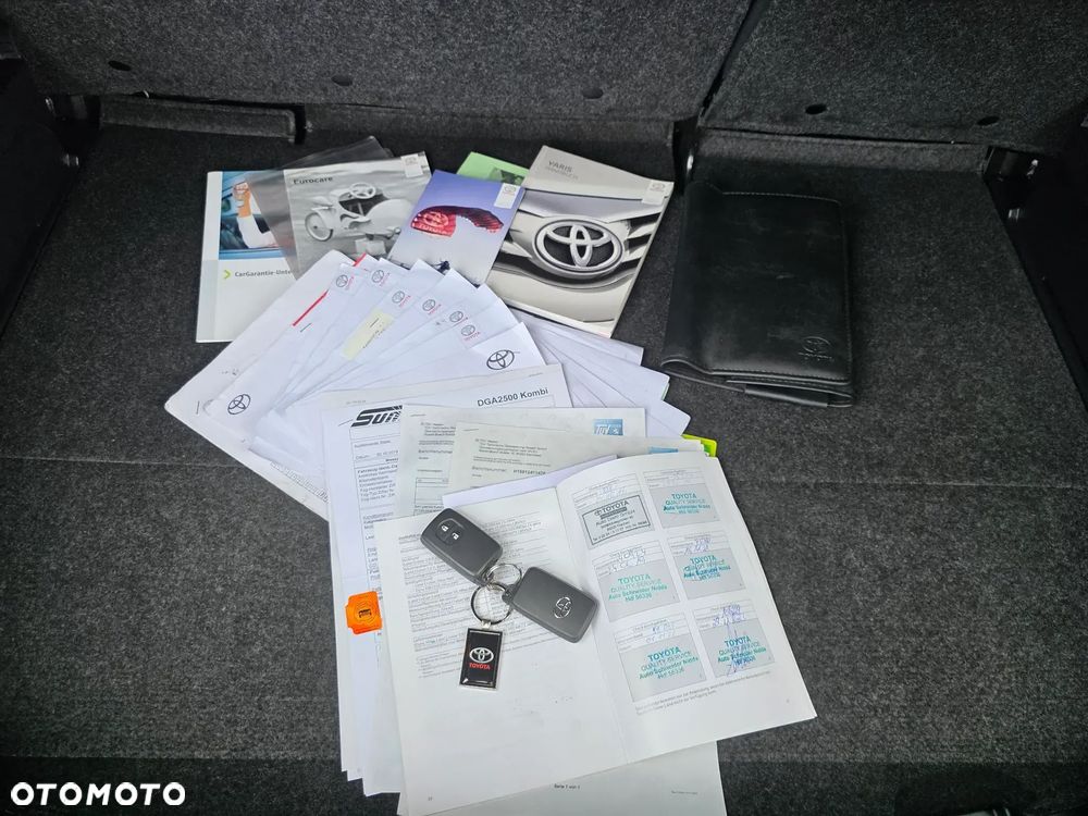 Toyota Yaris - 37