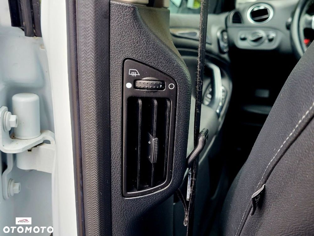 Ford S-Max - 28