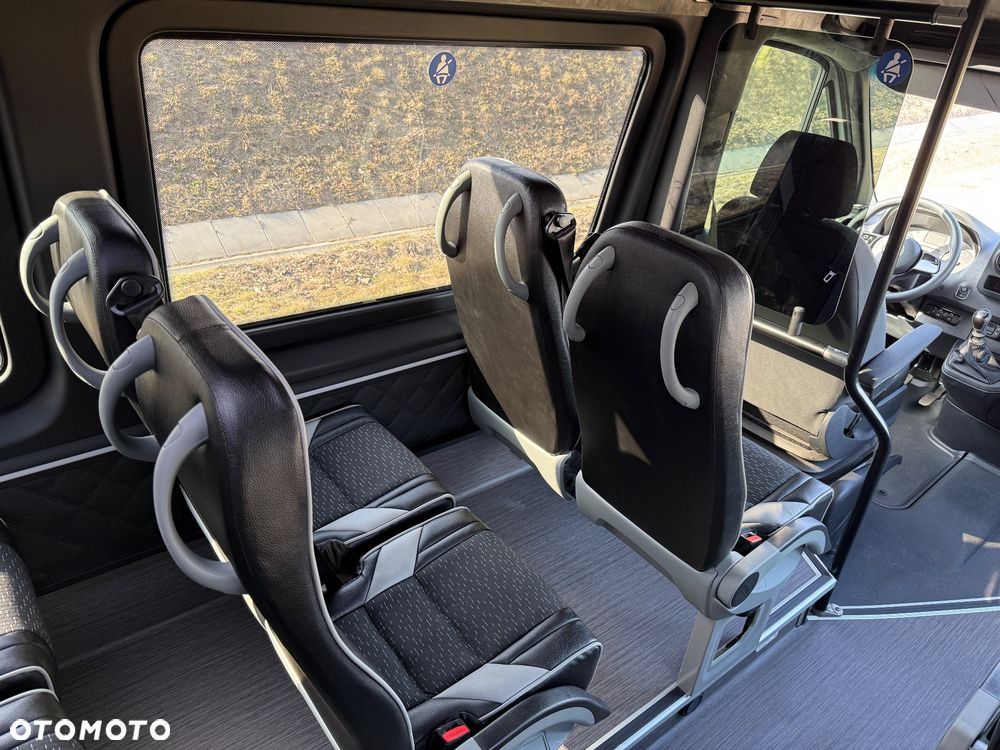 Mercedes-Benz Sprinter 517 - 20