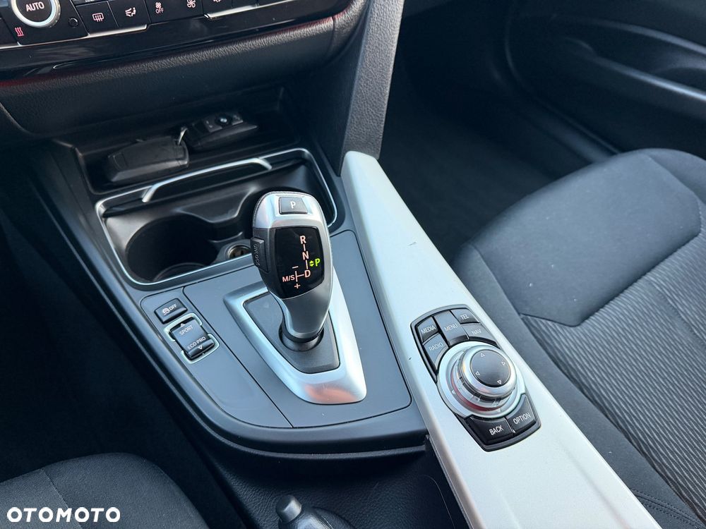 BMW Seria 3 - 35
