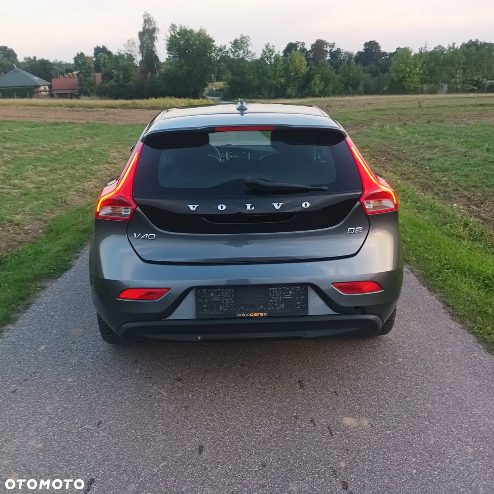 Volvo V40 D2 Momentum - 5