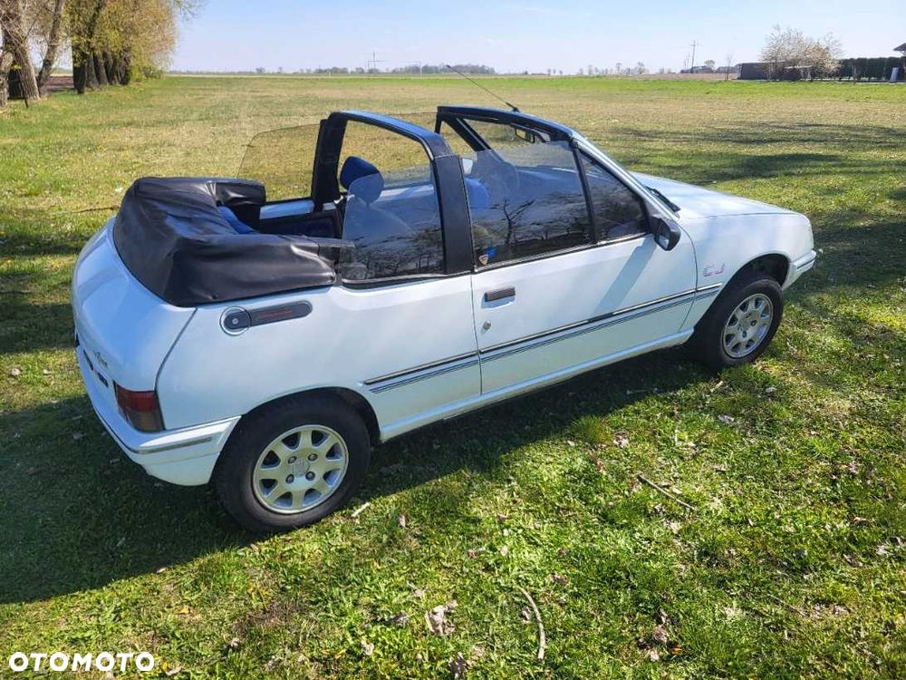 Peugeot 205 - 2