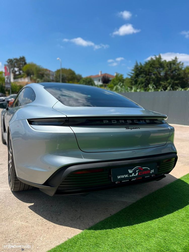Porsche Taycan 4 — fotografia 6