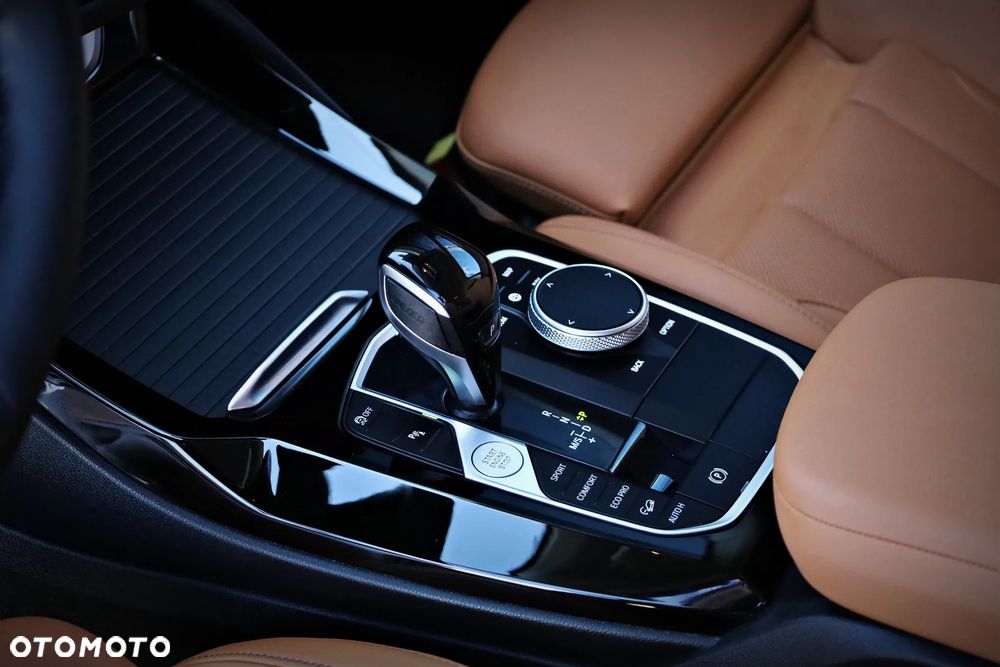 BMW X3 xDrive20i - 40