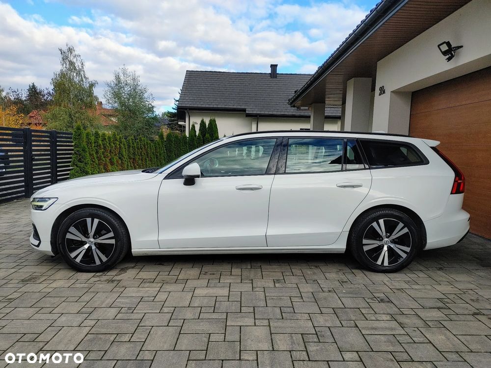 Volvo V60 B3 B Momentum - 16