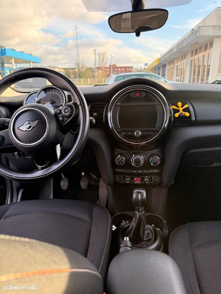 MINI 5 Portas One D - 10