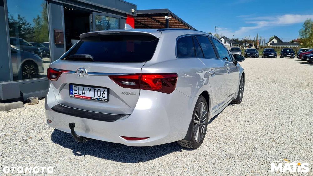 Toyota Avensis - 34