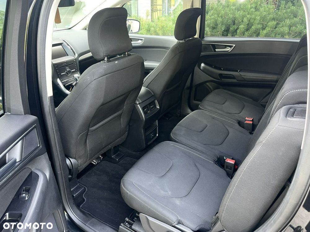 Ford S-Max - 22