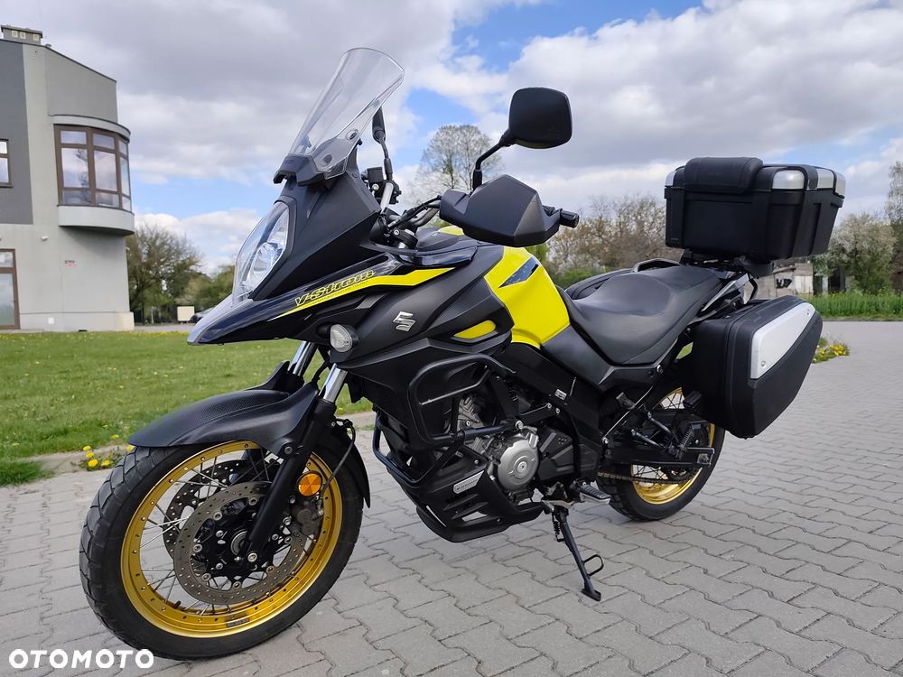 Suzuki V-STROM - 1