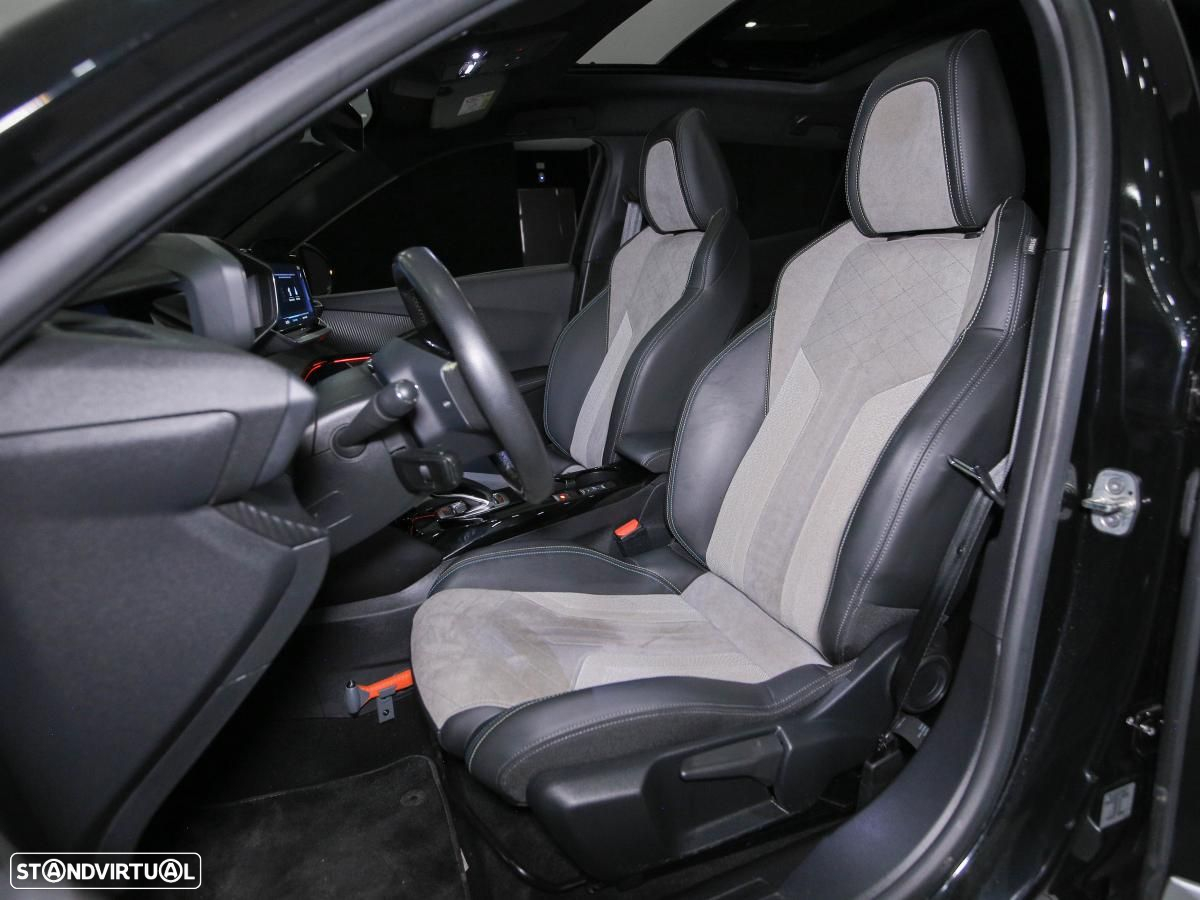 Peugeot e-2008 50 kWh GT - 8