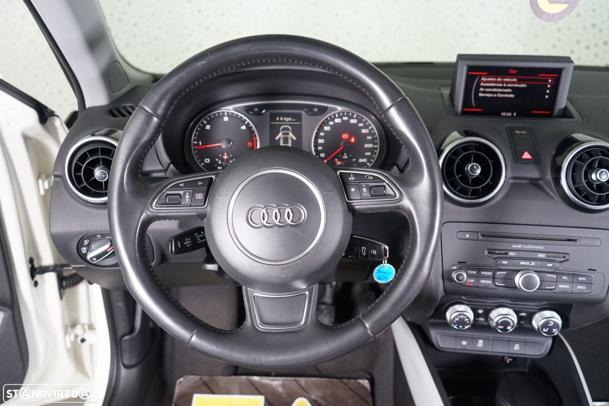 Audi A1 1.6 TDI Ambition - 18