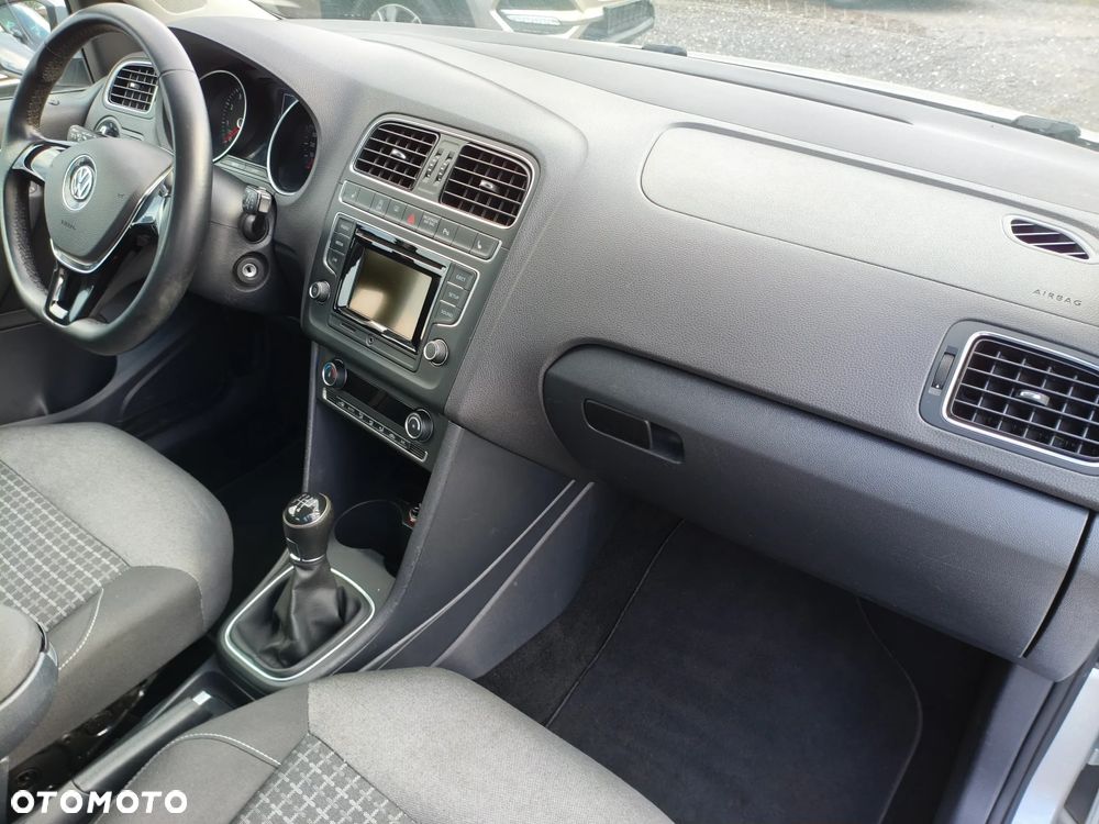 Volkswagen Polo 1.2 TSI BMT Comfortline - 15