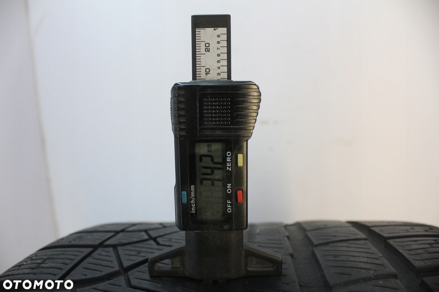 2x 285/40R19 opony zimowe Pirelli Winter 63890 - 4