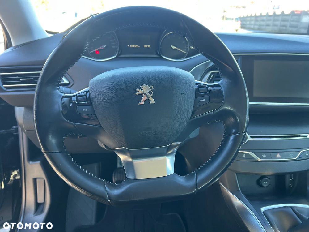 Peugeot 308 125 THP Active - 12