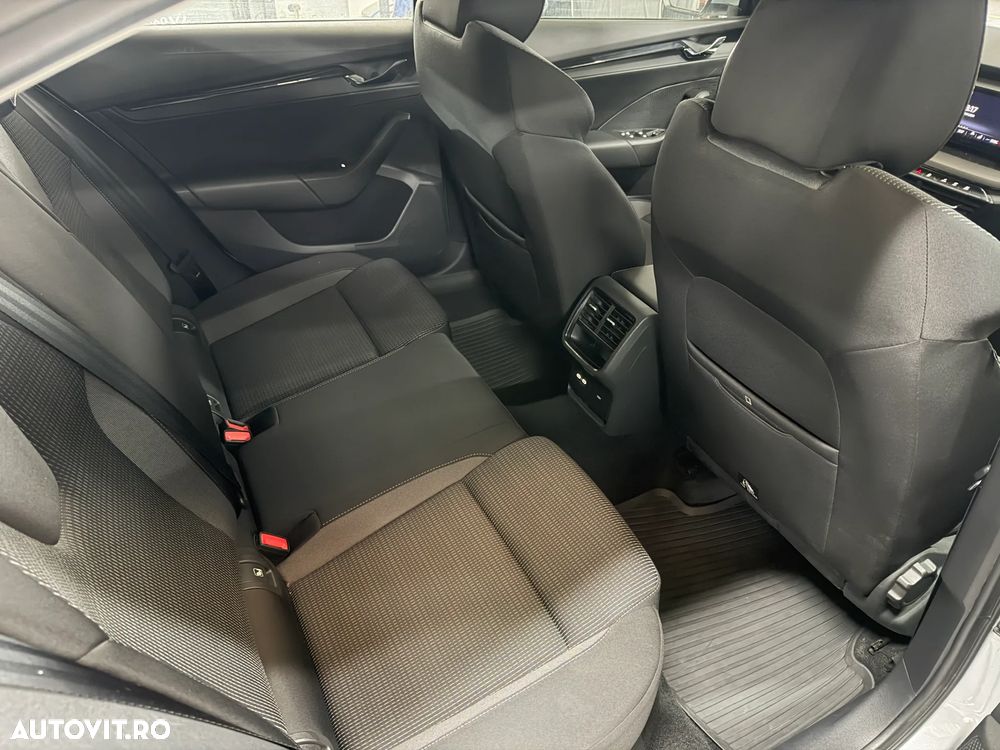 Skoda Octavia 2.0 TDI Ambition - 24