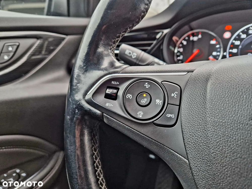 Opel Insignia 2.0 CDTI automatik Business Innovation - 38