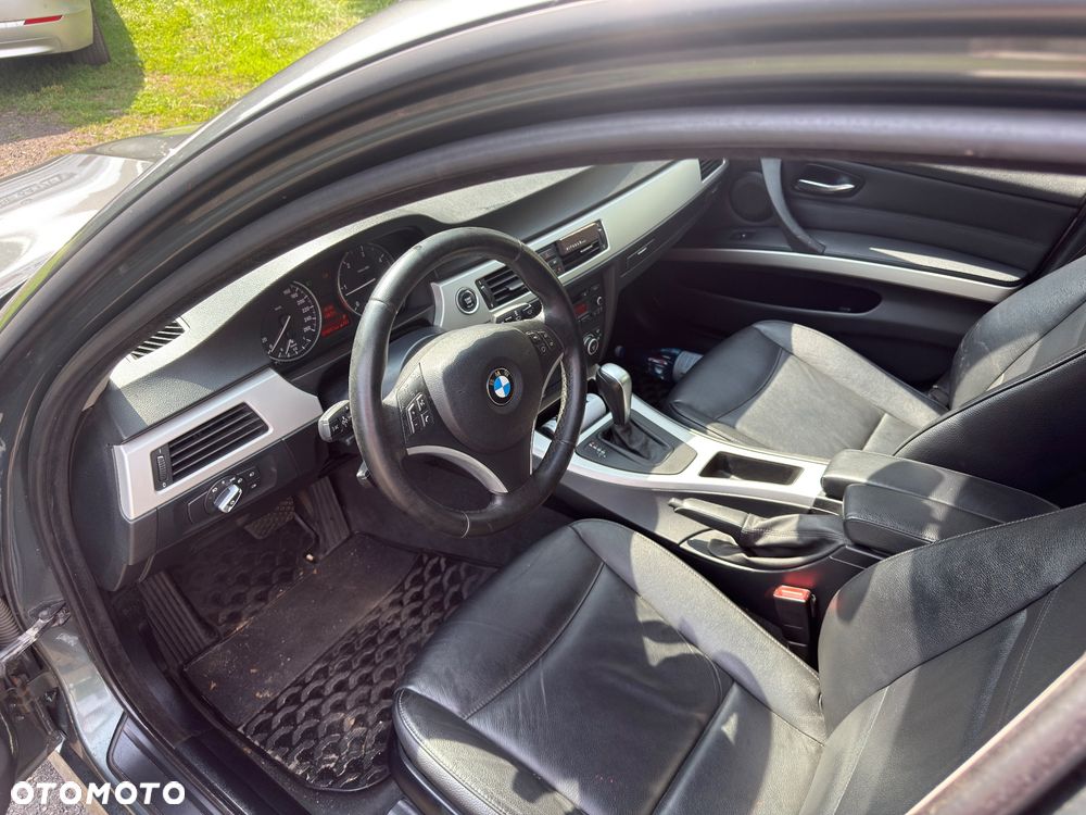 BMW Seria 3 - 23