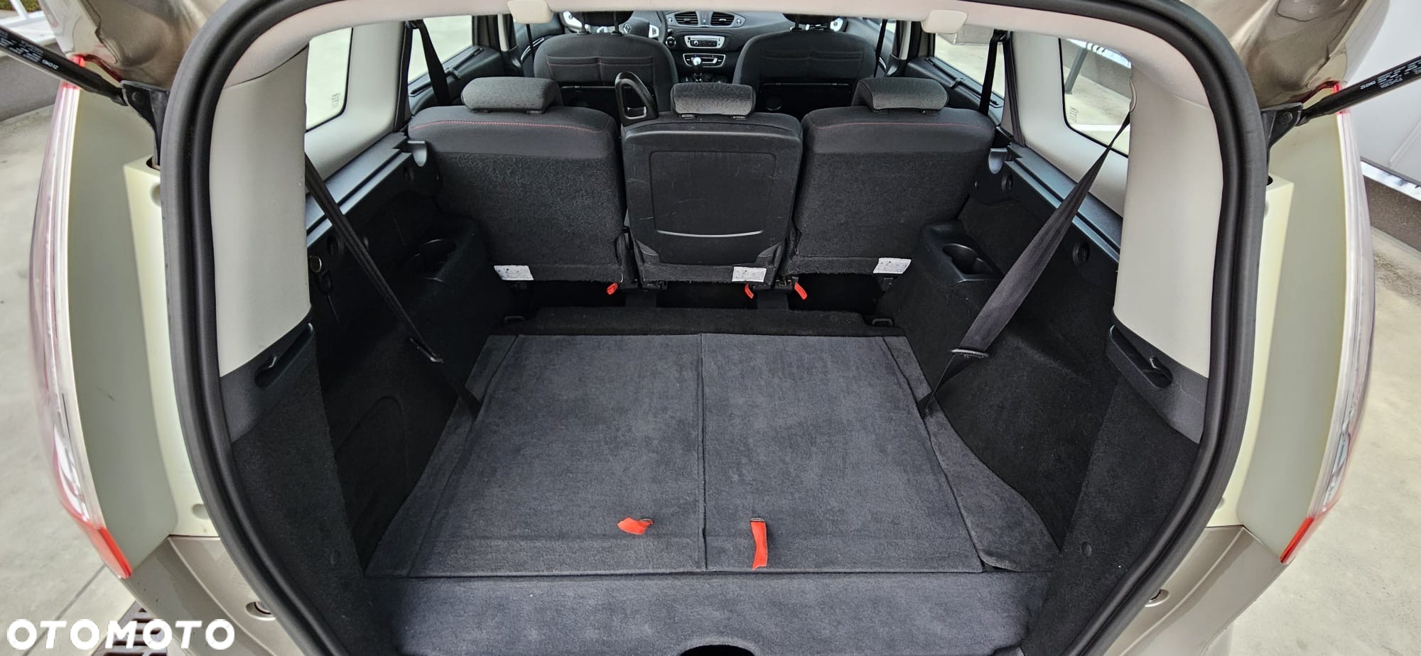 Renault Grand Scenic Gr 1.6 dCi Energy Bose Edition - 18