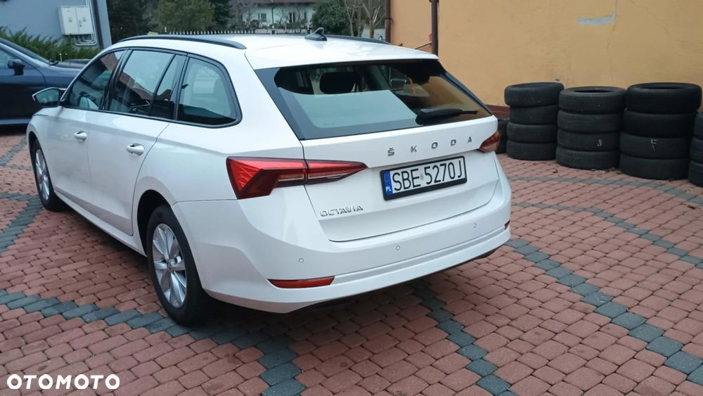 Skoda Octavia 2.0 TDI (Green tec) DSG Style - 4