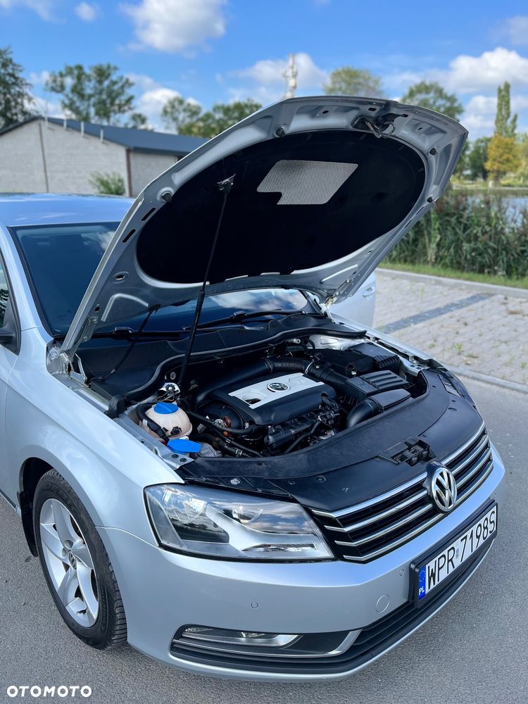 Volkswagen Passat 1.8 TSI Comfortline - 23