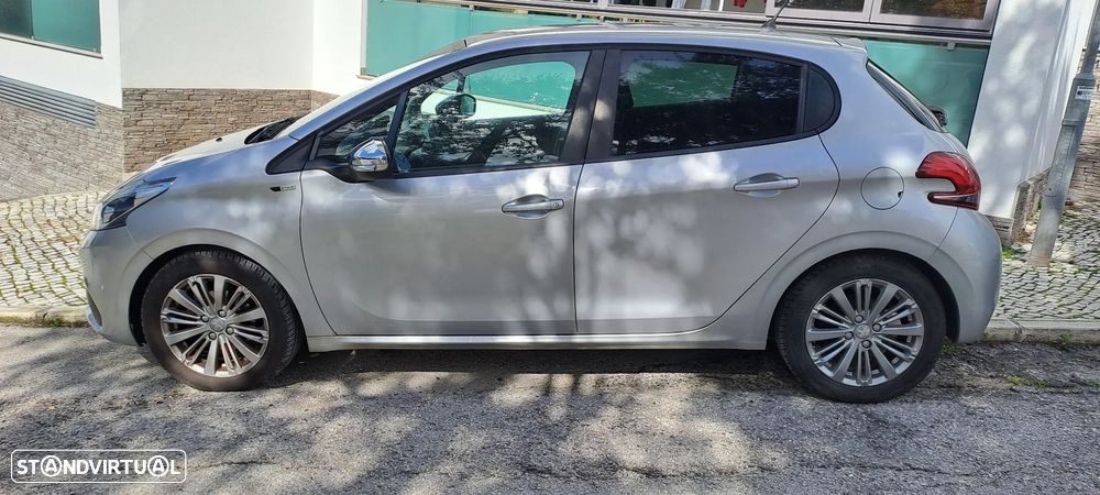 Peugeot 208 1.6 BlueHDi Style - 2