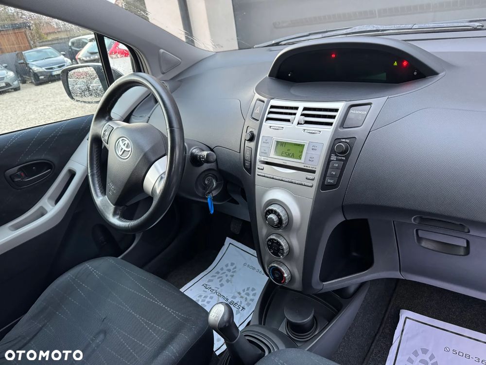 Toyota Yaris 1.4 D-4D Executive - 5