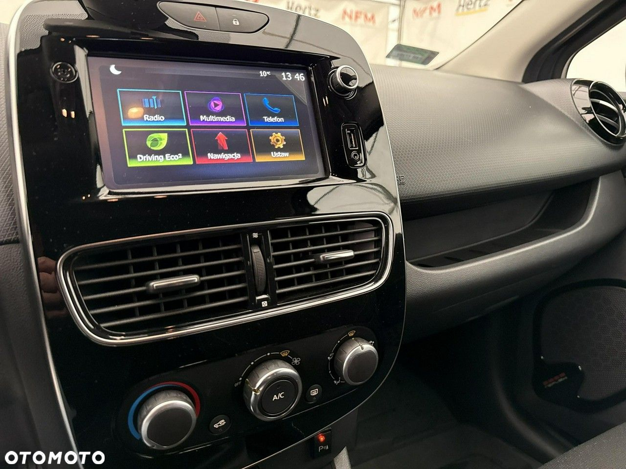 Renault Clio - 23